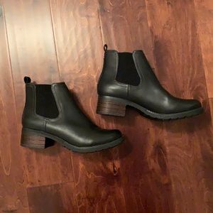 Eastland Jasmine Black Vegan Leather Ankle Boots